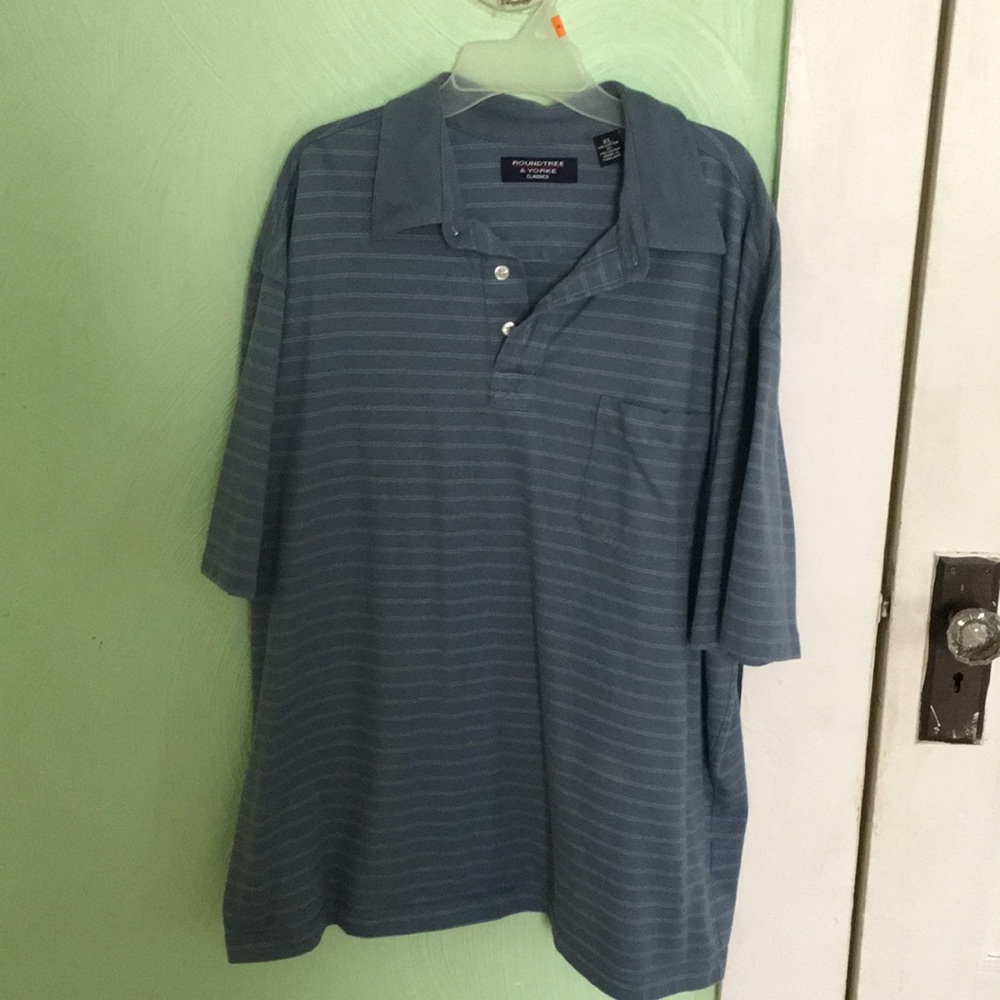 Men’s XL Round & Yorke Classics with pocket.